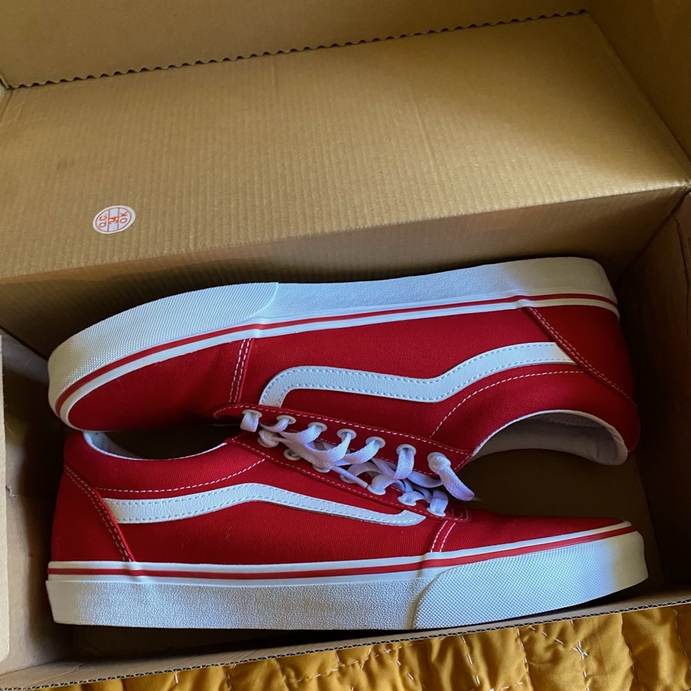Men’s size 12 vans